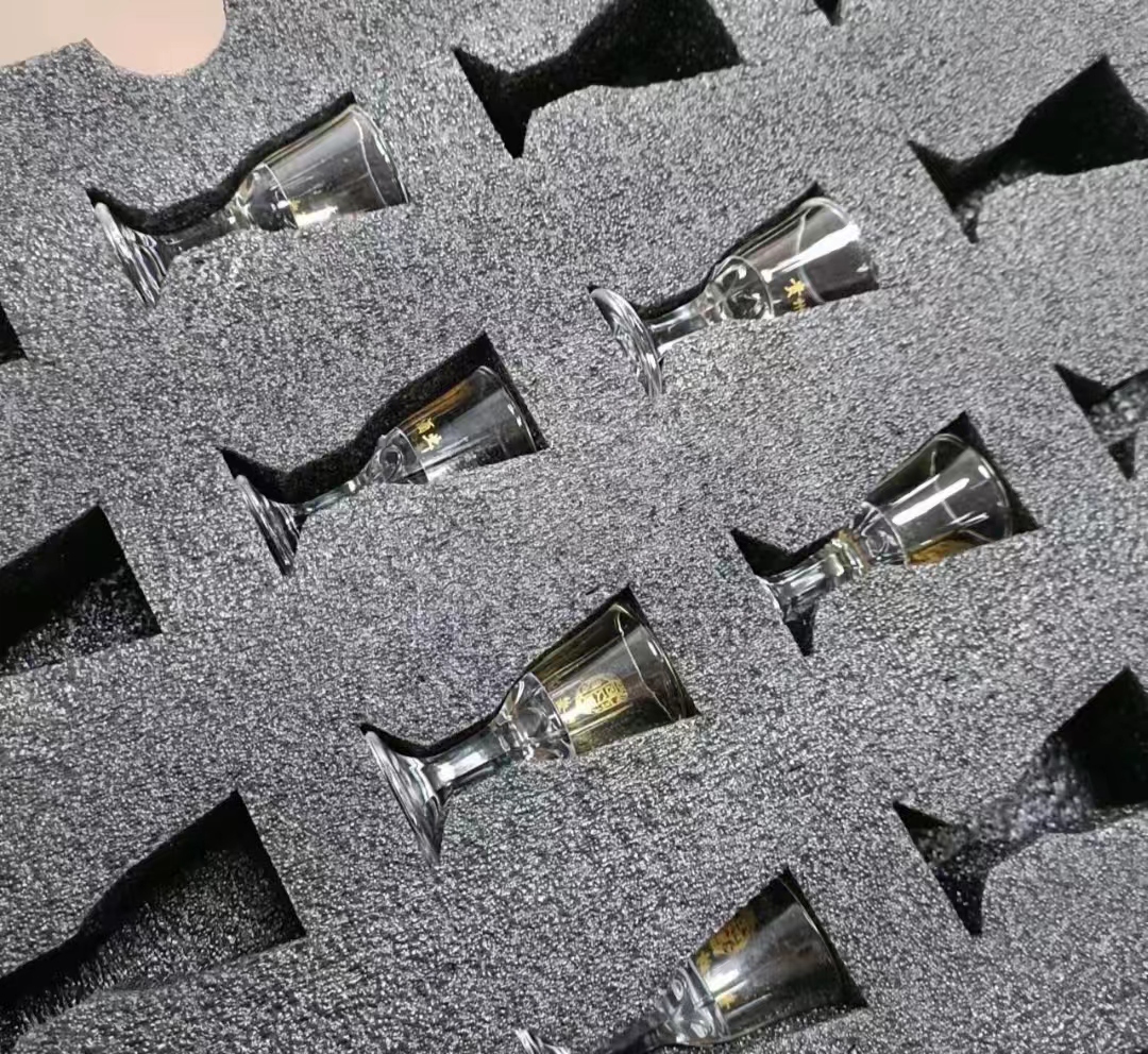 环保与安全：珍珠棉在玻璃制品包装中的双重保障